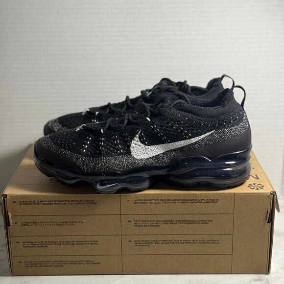 Nike Air VaporMax 2023 Flyknit Oreo Size 8.5 - | NWB - Picture 4 of 10